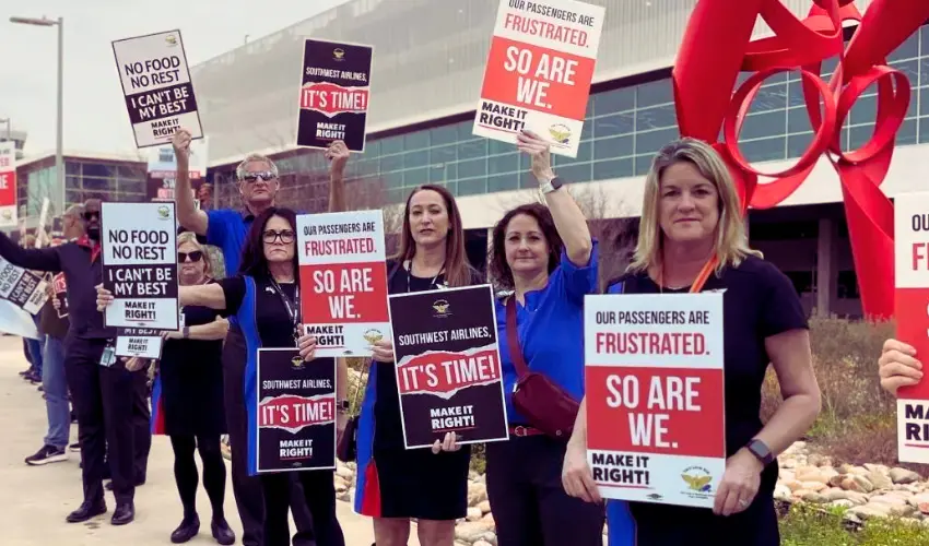 Pilots at Southwest Airlines and flight attendants at United Airlines plan to picket outside Dallas Love Field Airport.